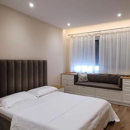 Family Apartment *